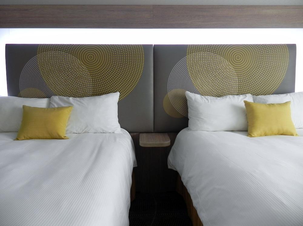 Doubletree By Hilton Ottawa Downtown Hotel Екстериор снимка