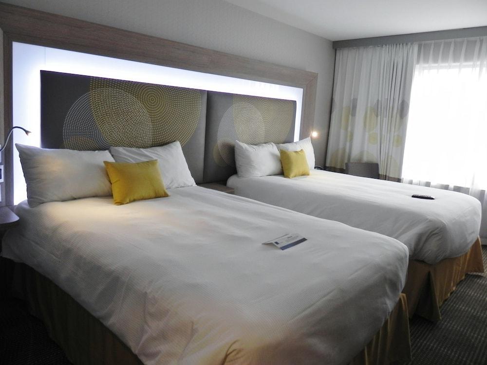 Doubletree By Hilton Ottawa Downtown Hotel Екстериор снимка