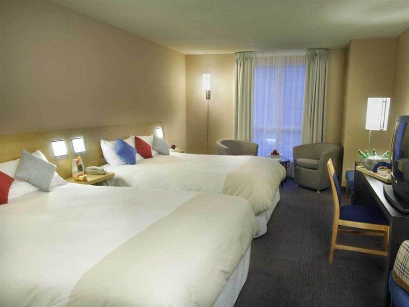 Doubletree By Hilton Ottawa Downtown Hotel Екстериор снимка