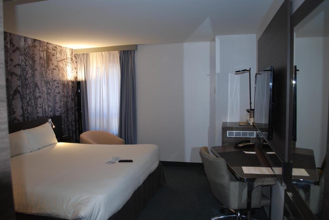 Doubletree By Hilton Ottawa Downtown Hotel Екстериор снимка